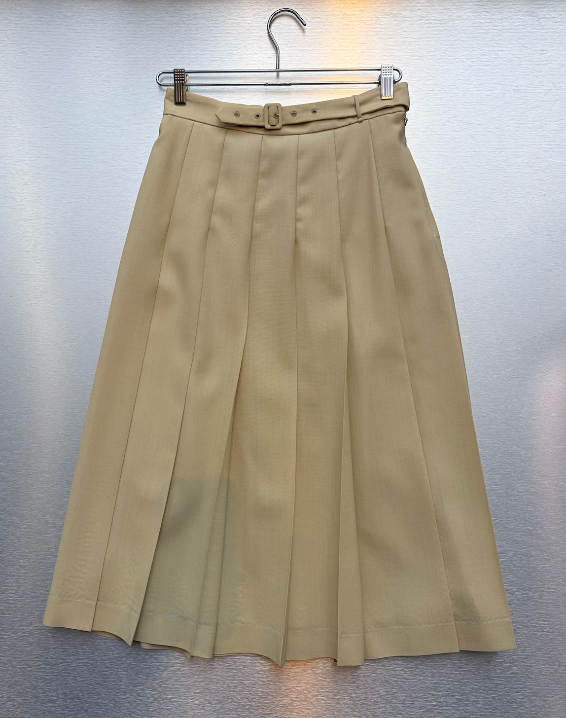 AURALEE Wool Mohair Hopsack Pleater Skirt in Dusty Beige