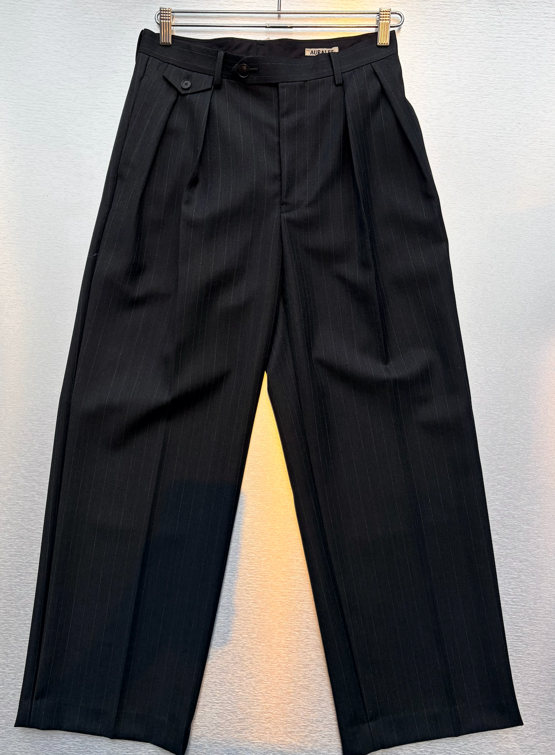 AURALEE Bluefaced Wool Two-Tuck Slacks
