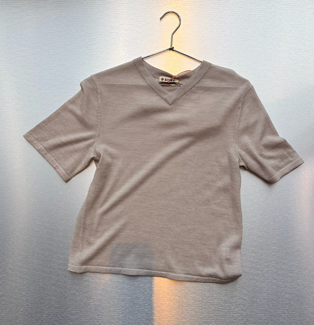 B SIDES Short Sleeve V Neck in Dove Grey